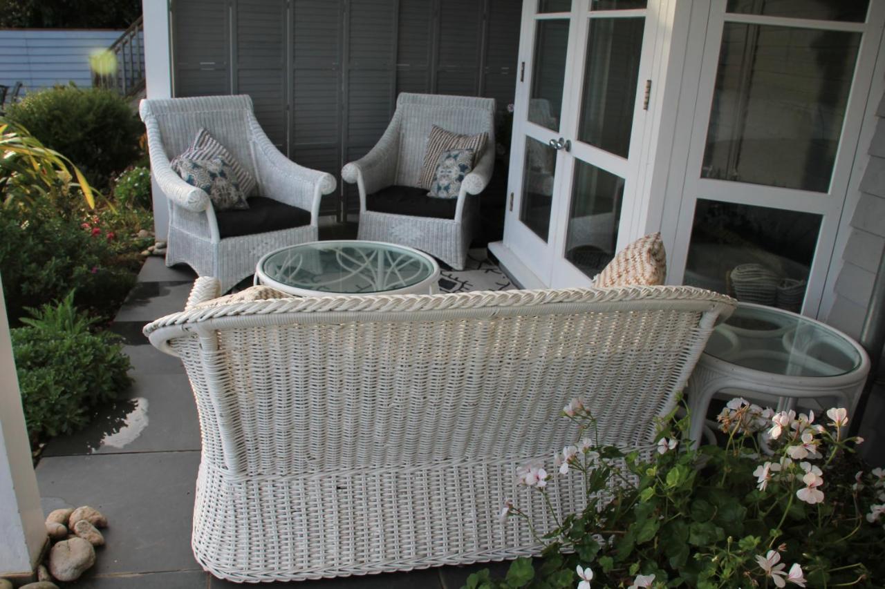 Compass Rose Bed & Breakfast Dartmouth Bagian luar foto