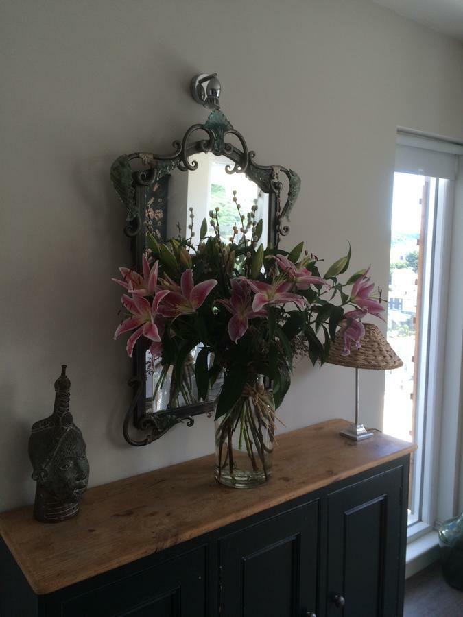 Compass Rose Bed & Breakfast Dartmouth Bagian luar foto