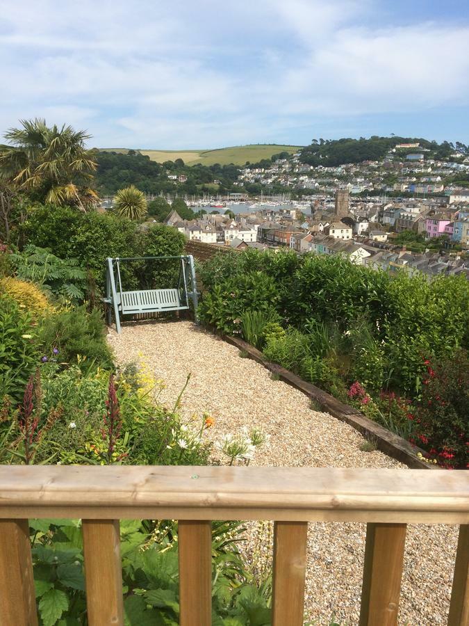 Compass Rose Bed & Breakfast Dartmouth Bagian luar foto